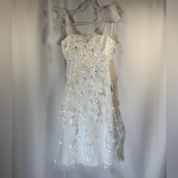Lulus Dresses & Skirts - Lulus Effortlessly Sweet White Tulle 3D Floral Tie-Strap Midi Dress White M